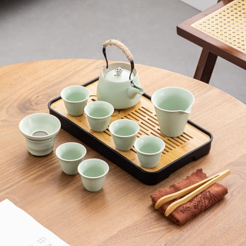Travel tea set (13 Count)