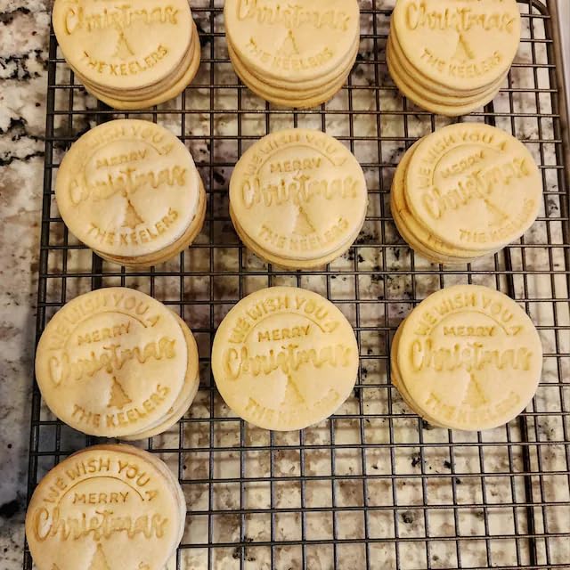 2026 Personalized Christmas Cookie Stamp Custom Merry Christmas Cookies with Your Family's Last Name Great for Baking and Holiday Decorating Ideal Gift for Bakers