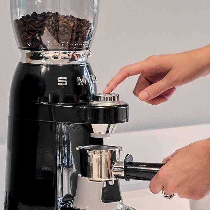 SMEG CGF11 Retro-Style Coffee Grinder – Burr Mill with 30 Grind Settings, Stainless Steel Conical Burrs, Removable Hopper – Precision Countertop Grinder for Espresso, Drip, French Press-Black
