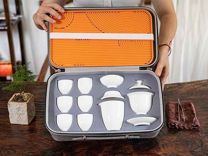KEYDUACU Gaiwan Chinese Gongfu Tea Set，Asian Adult White Ceramic Tea Set, 6 Cups Suitable for Small Gatherings, Home, Office and Travelling, Gift Giving(Travel-White)
