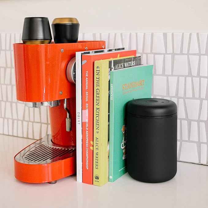 Fellow Atmos Vacuum Coffee Canister – 1.2L Stainless Steel Airtight Food Storage Container for Coffee Beans, Ground Coffee, Tea & Spices – Vacuum Seal Preserves Freshness – Matte Black