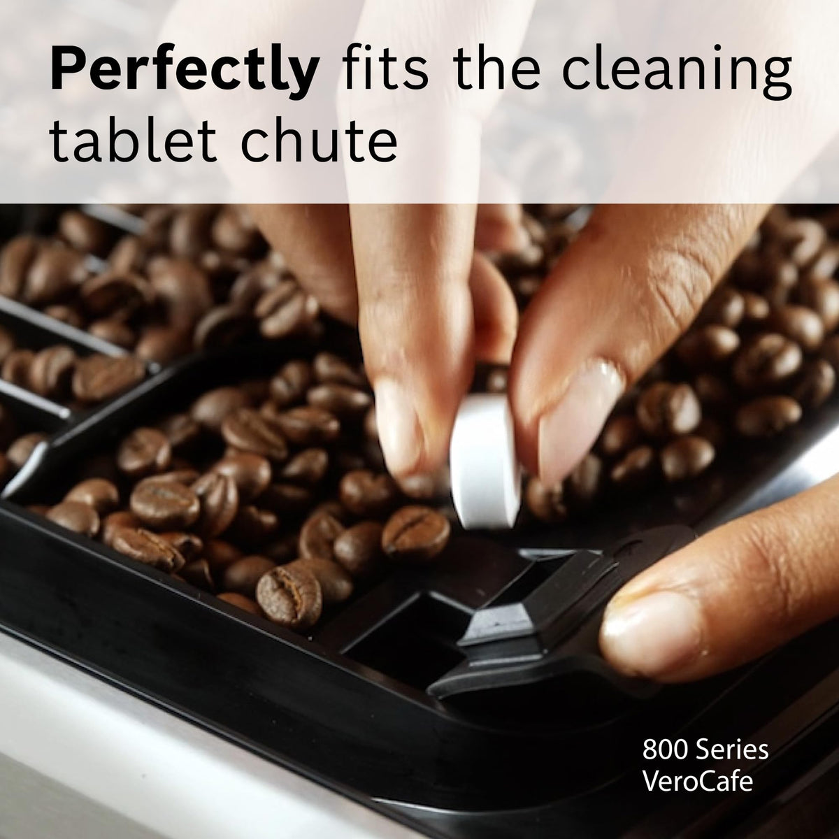 Concentrated white cleaning tablets for espresso machines