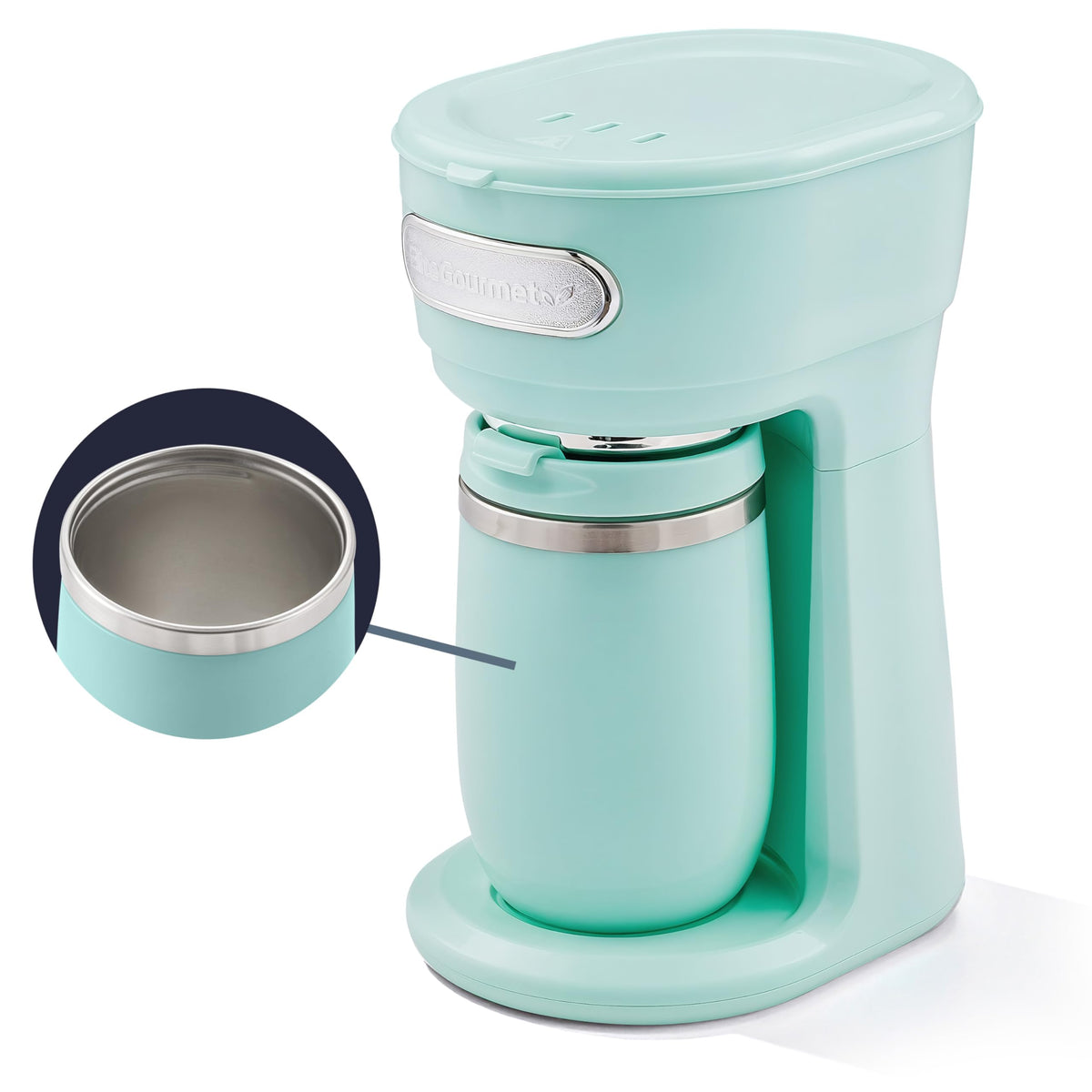 Compact single-serve coffee maker with travel mug