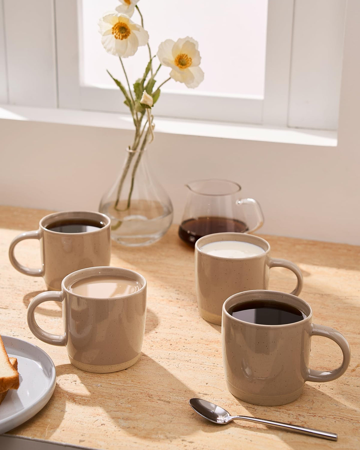 Stoneware mug, 13 oz capacity