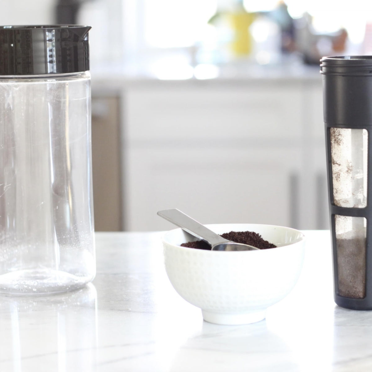 Reusable filter cold brew pitcher, 2 quart