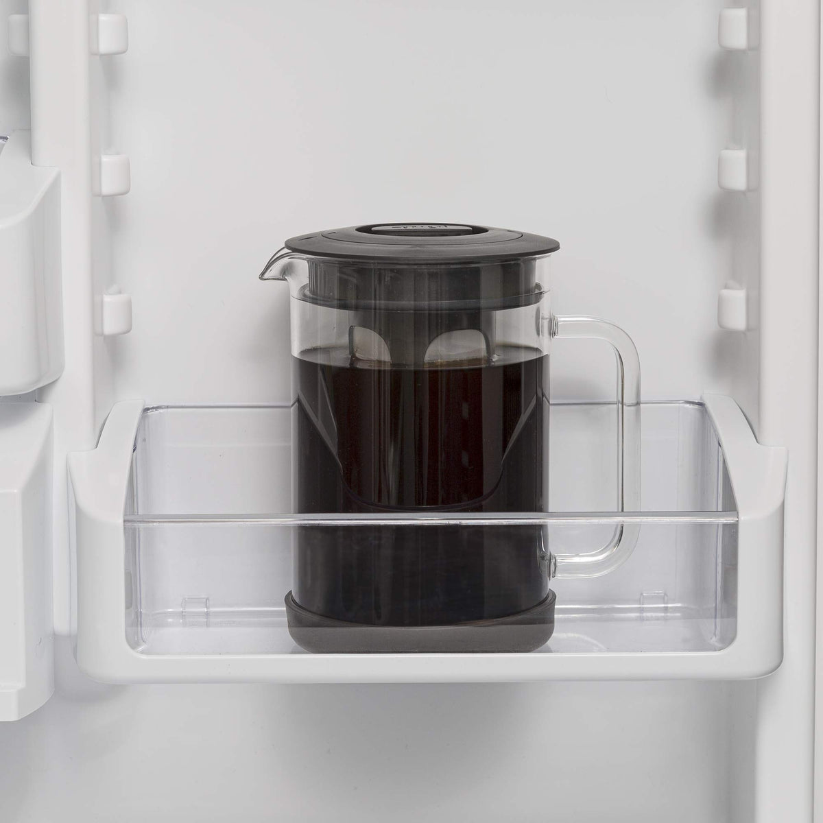Cold brew pitcher sized to fit in many refrigerator doors