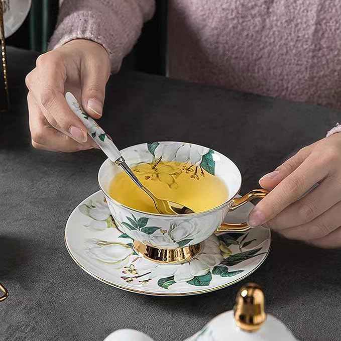 Chinese Bone China Coffee Tea Set, Retro Floral Tea Gift Set, Suitable for Christmas, Father'S Day, Birthday, Halloween Party Gifts (Camellia Tea Set)