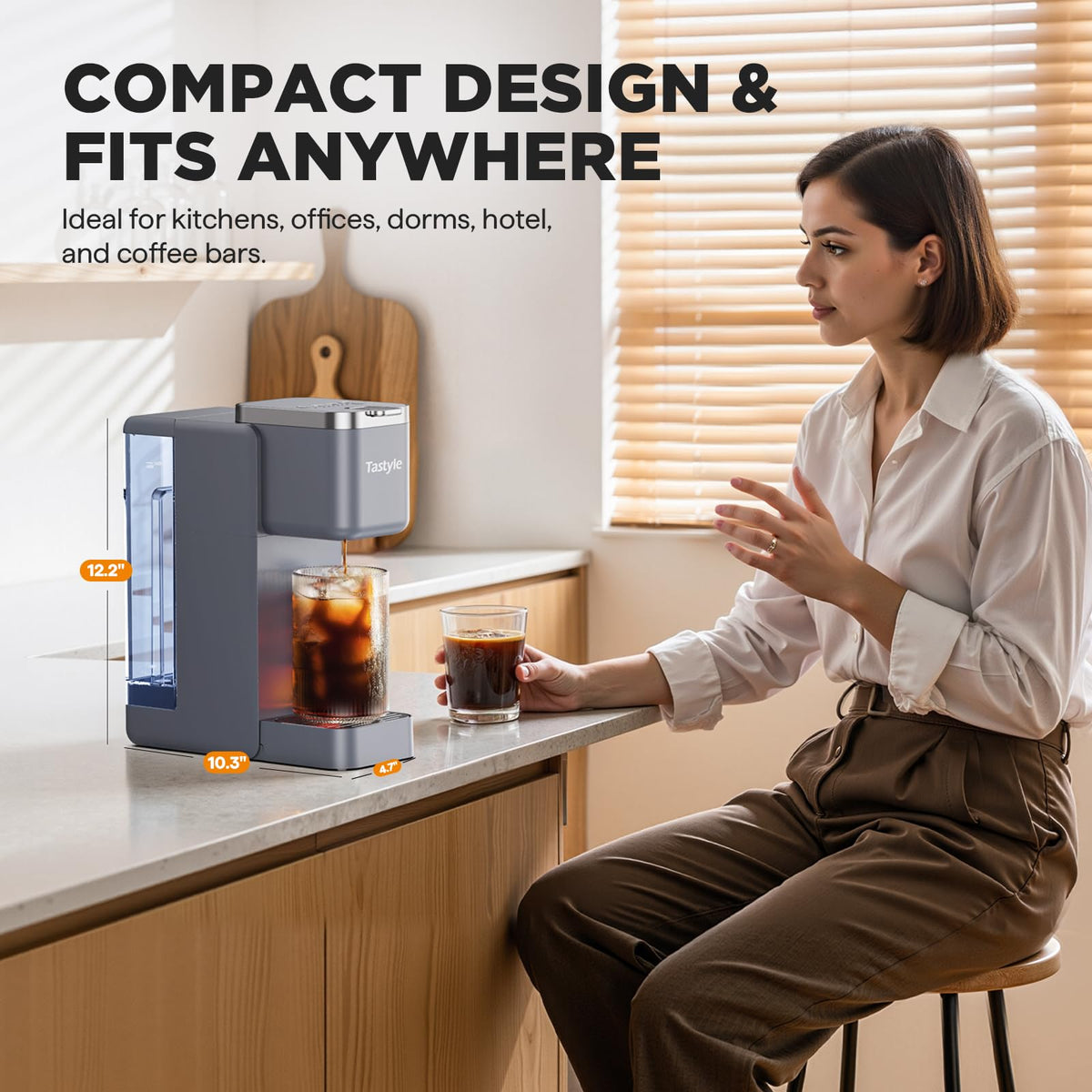 Transparent 40 oz removable water tank on coffee maker