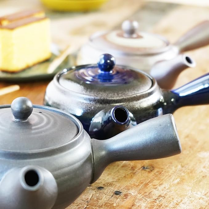 Banko-Yaki Japanese Tea Pot – Traditional Japanese Tea Kettle with Stainless Steel Bottom Strainer – Heat Resistant and Durable Ceramic Teapot for Deep Steamed Tea (Deep Blue)