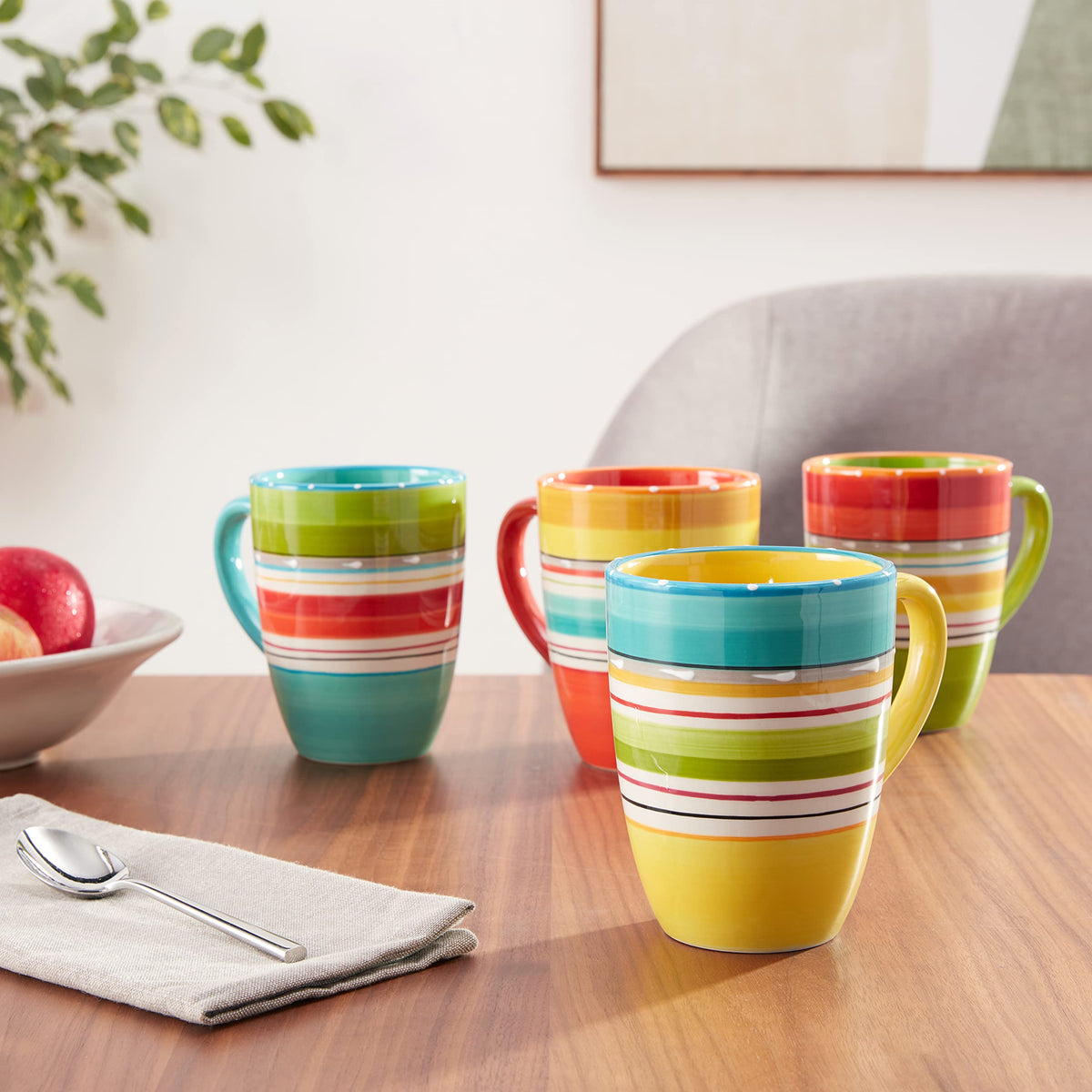 Dishwasher and microwave safe ceramic mug set