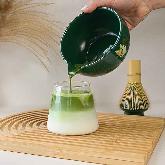 Matcha Gift Set 6 Pcs – Ceramic Bowl, Bamboo Whisk, Whisk Holder, Scoop, Sifter & Cloth – Traditional Japanese Set for Green Tea by Aprika Matcha (Green with Spout)