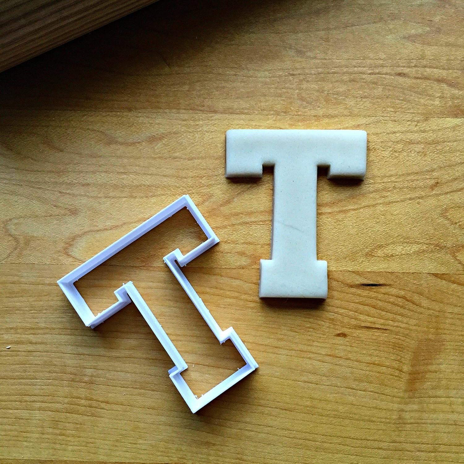 Sweet Prints Inc Varsity Letter T Cookie Cutter - Dishwasher Safe (Medium: 4")