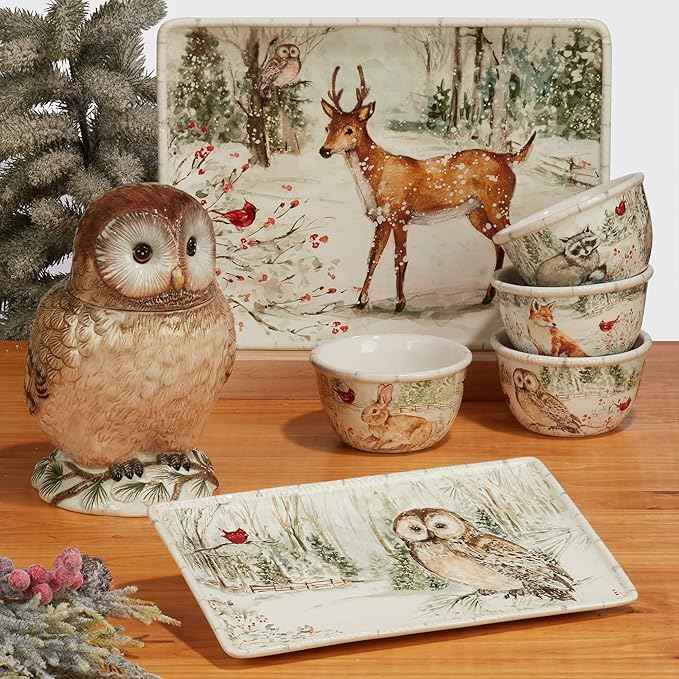 Winter’s Walk Set of 4 Ceramic Mugs – Enjoy hot cocoa, tea, or coffee in these delightful 16oz mugs adorned with foxes, owls, and raccoons, adding a touch of winter wonder to your mornings